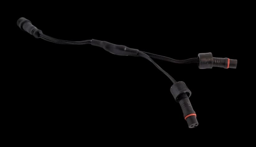 T-Connector for LED Light Runs β 1 Male to 2 Female, Plug & Play - product image